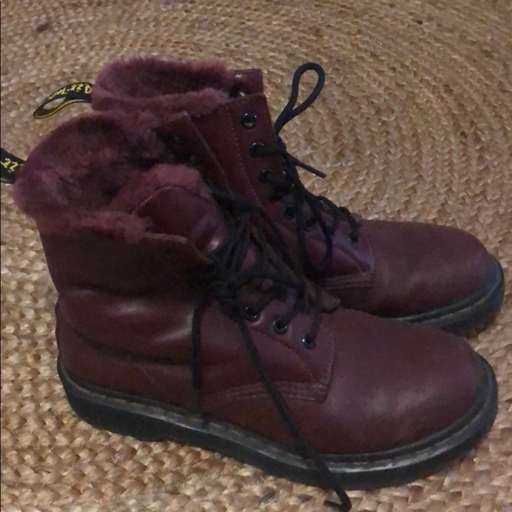 DR.MARTENS FAUX SHEEP BOOTS